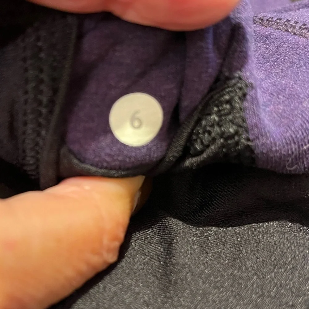 Lululemon Purple Sweatpant Joggers Sz 6 EUC